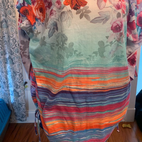 New Directions plus size 2X gorgeous multicolored floral top - Picture 8 of 10